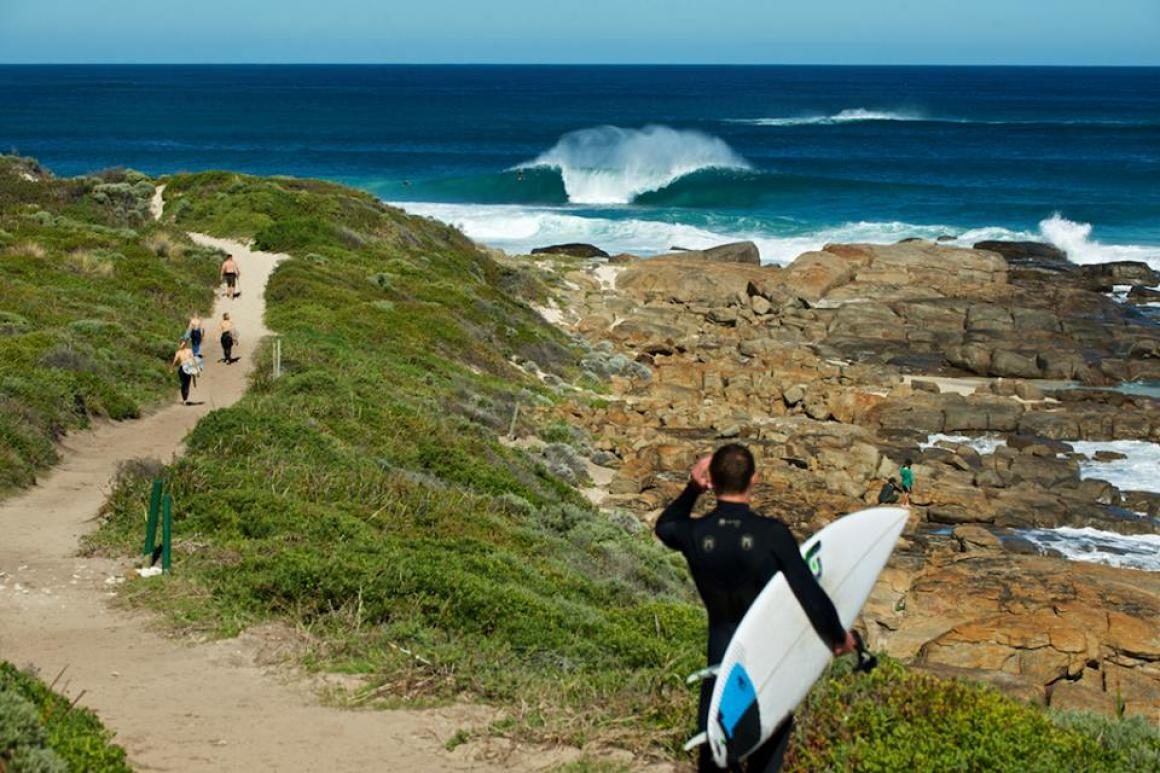 Prepara tu viaje de Surf en solitario