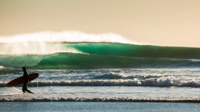 Estos 5 surftrips son destinos perfectos para tus vacaciones de Navidad