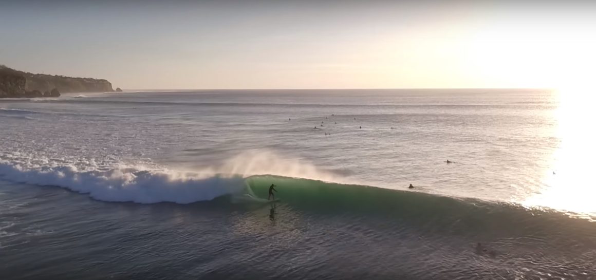 El mejor surf de Bali en exclusiva