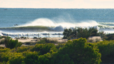 Las brisas costeras y su efecto en el Surf