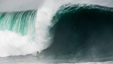 Rescate dramático en Nazaré