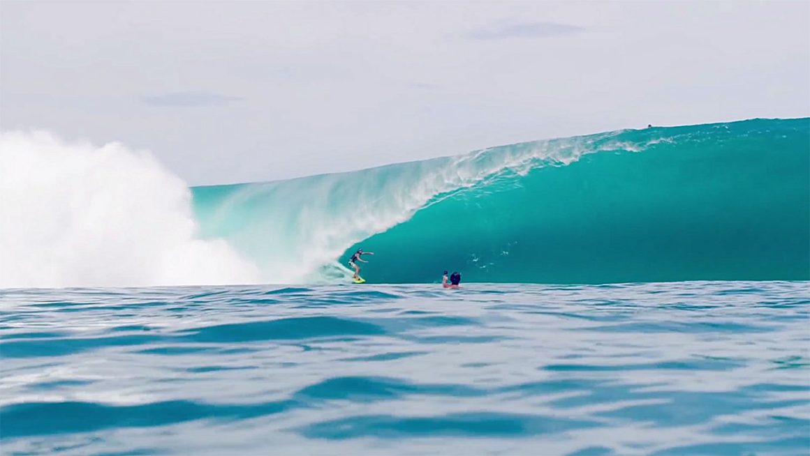 Teahupoo vuelve mas perfecta y letal que nunca