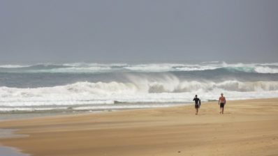 Olas perfectas en el corazón de los ciclones