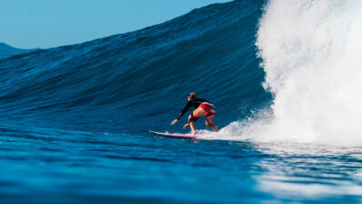 John John Florence y Carissa Moore ganan el Vans Triple Crown Of Surfing