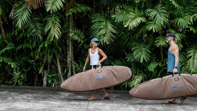 ¿Llevar tu tabla o encontrar una en tu destino? Que hacer en tu próximo surftrip