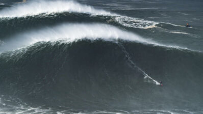 Siguen las olas en Nazaré con increíbles momentos de inicio de temporada